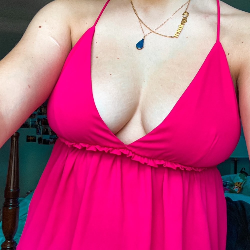 EXPRESS bright pink tank size medium